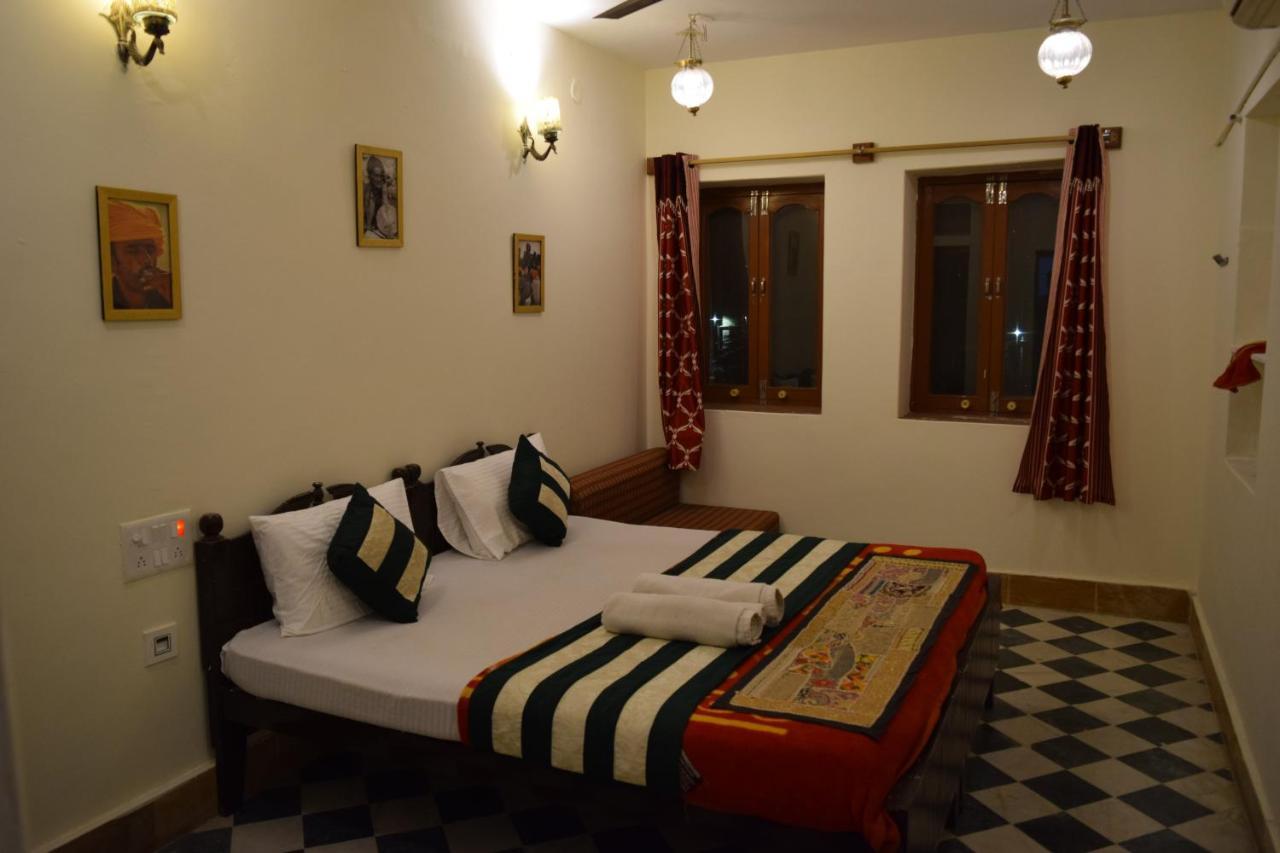 Hotel Renuka Джайсалмер Екстер'єр фото