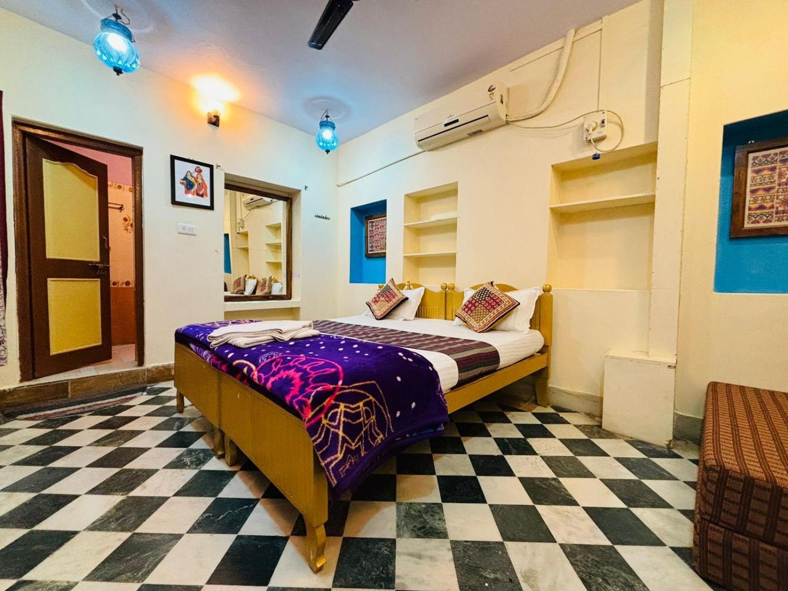 Hotel Renuka Джайсалмер Екстер'єр фото